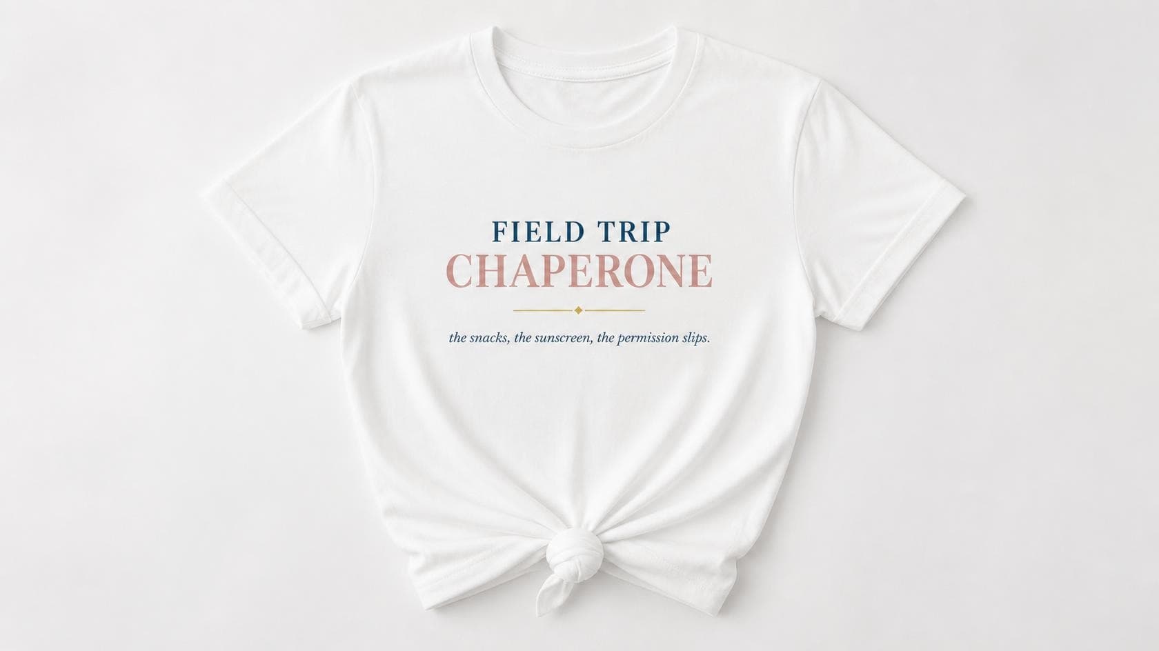 Field Trip Chaperone knotted-hem tee
